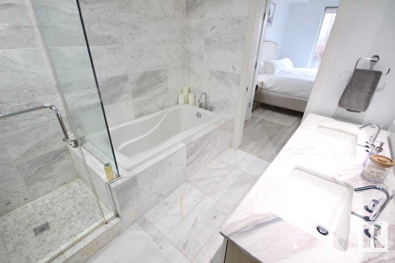 105 2612 109 St Nw