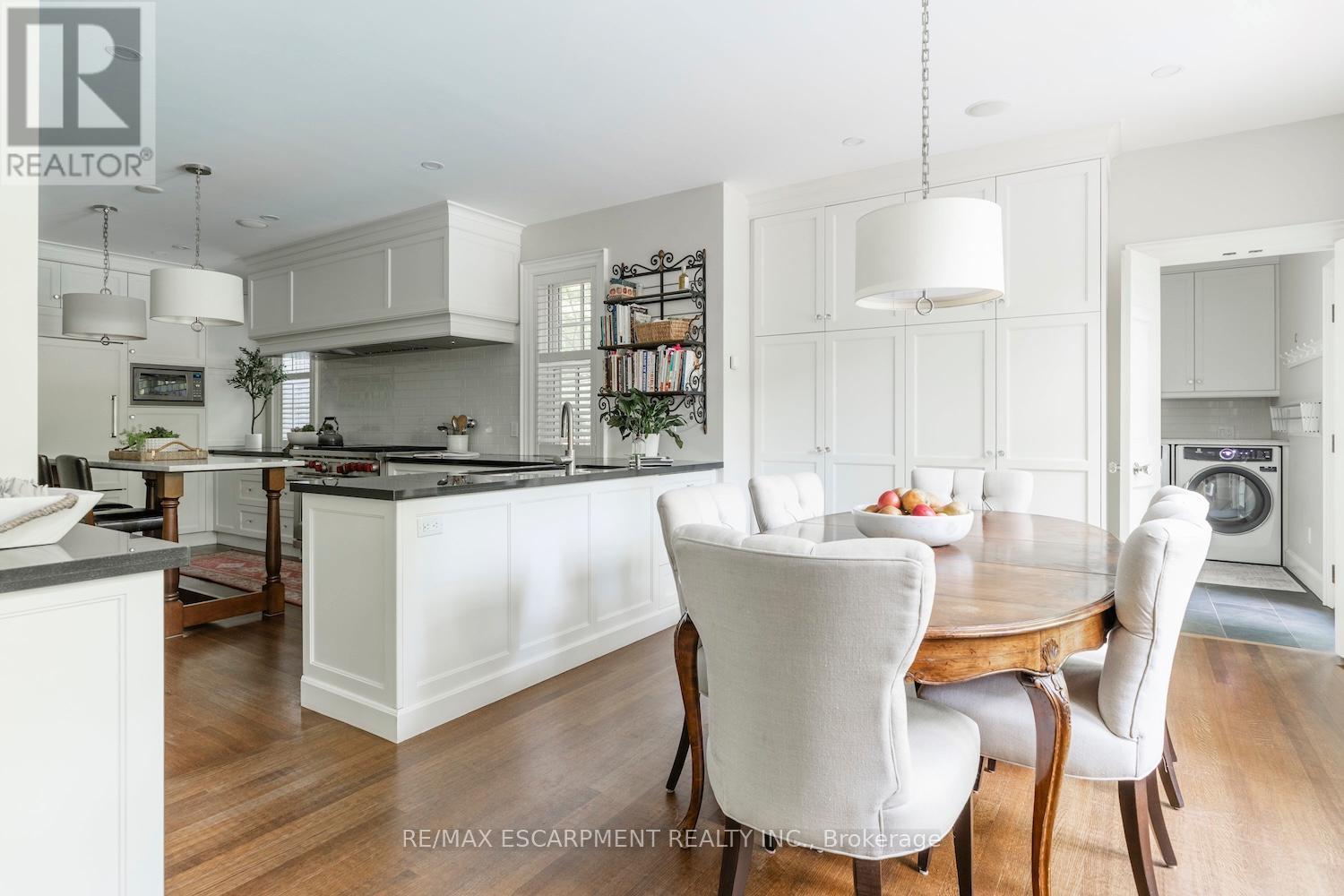 5 Mayfair Place