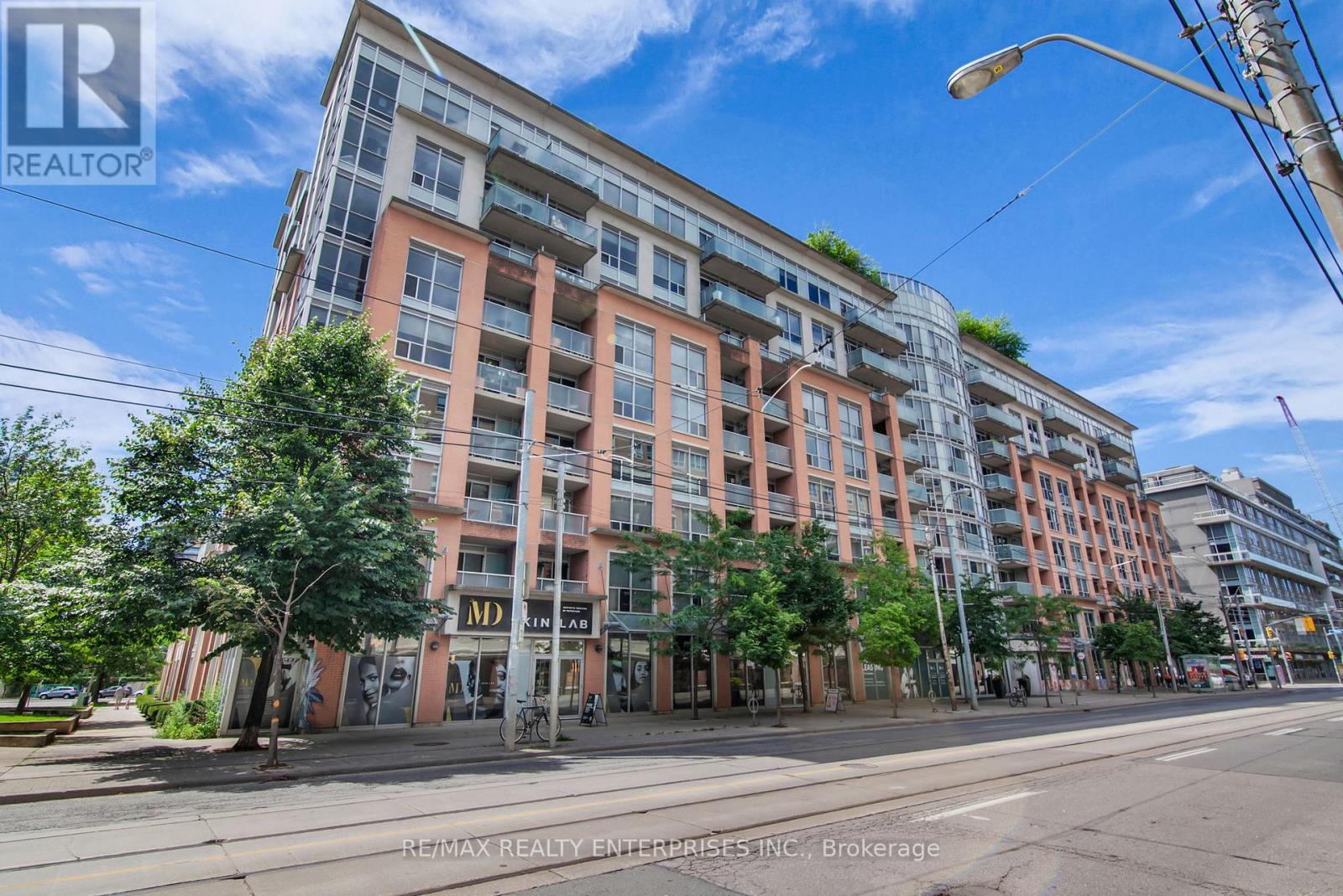 913 1005 King Street W