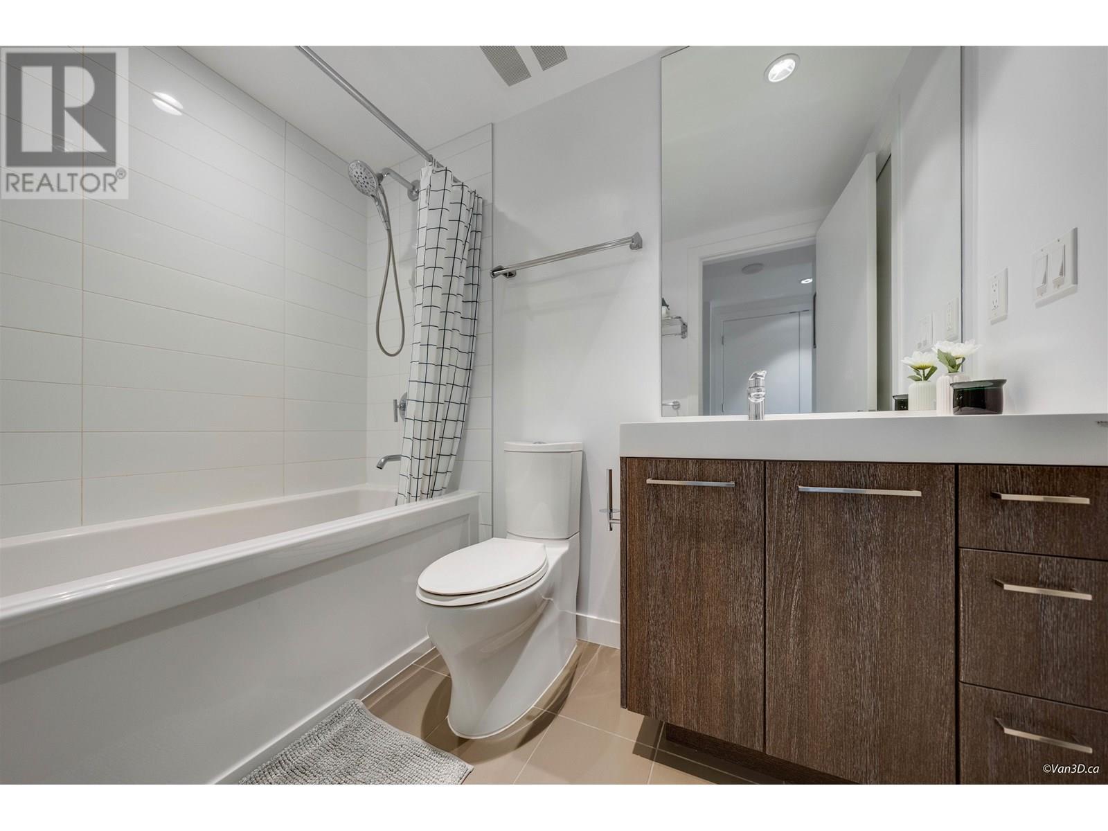 209 9060 University Crescent