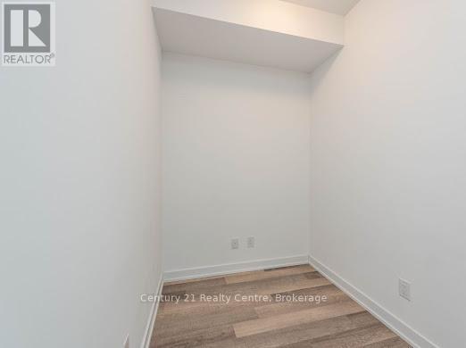 1402 1603 Eglinton Avenue W