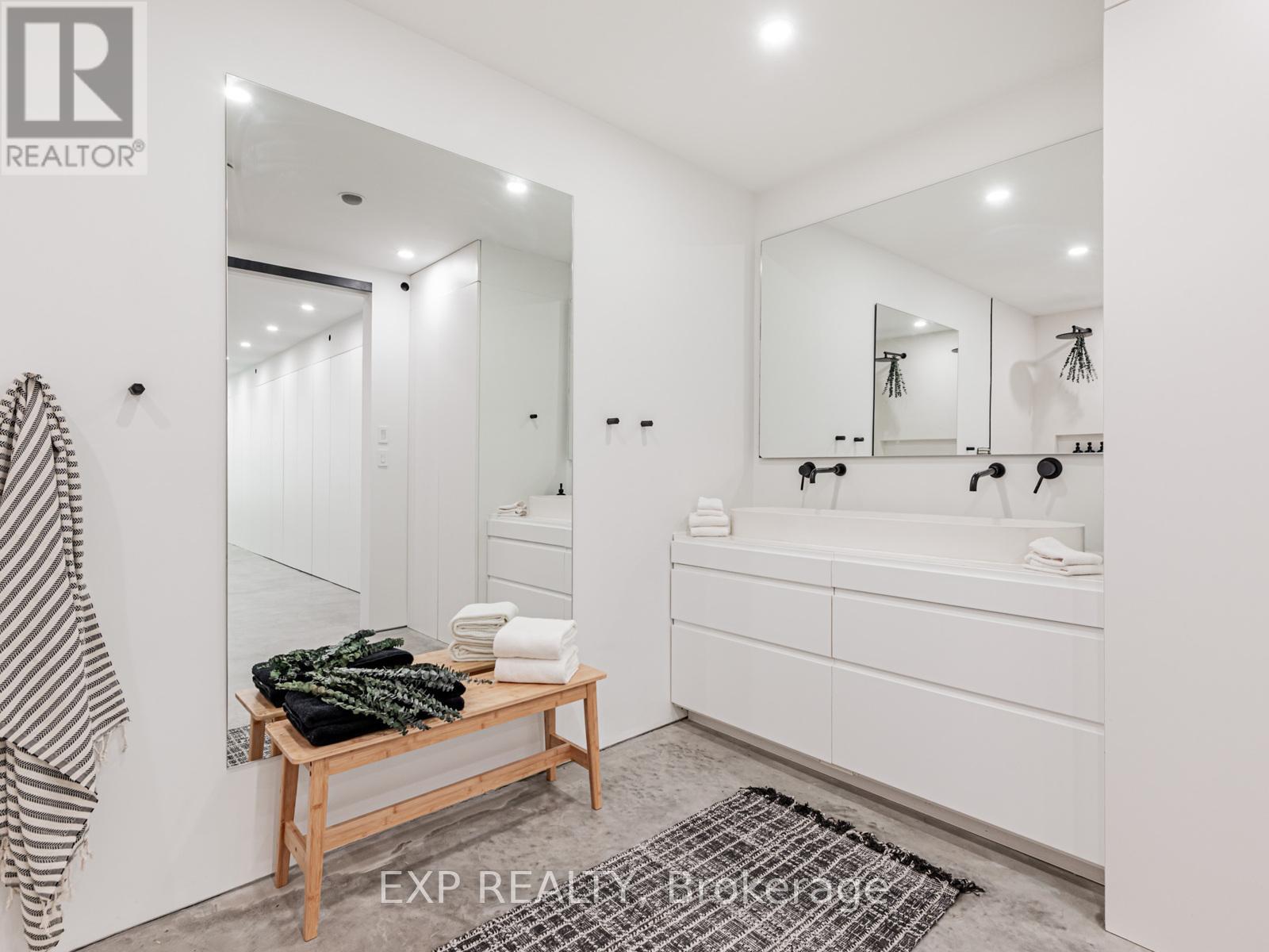 44 Massey Street