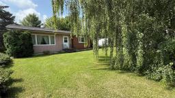 Sunroom - 406 Finlay Avenue E, Deloraine, MB R0M0M0 Photo 4