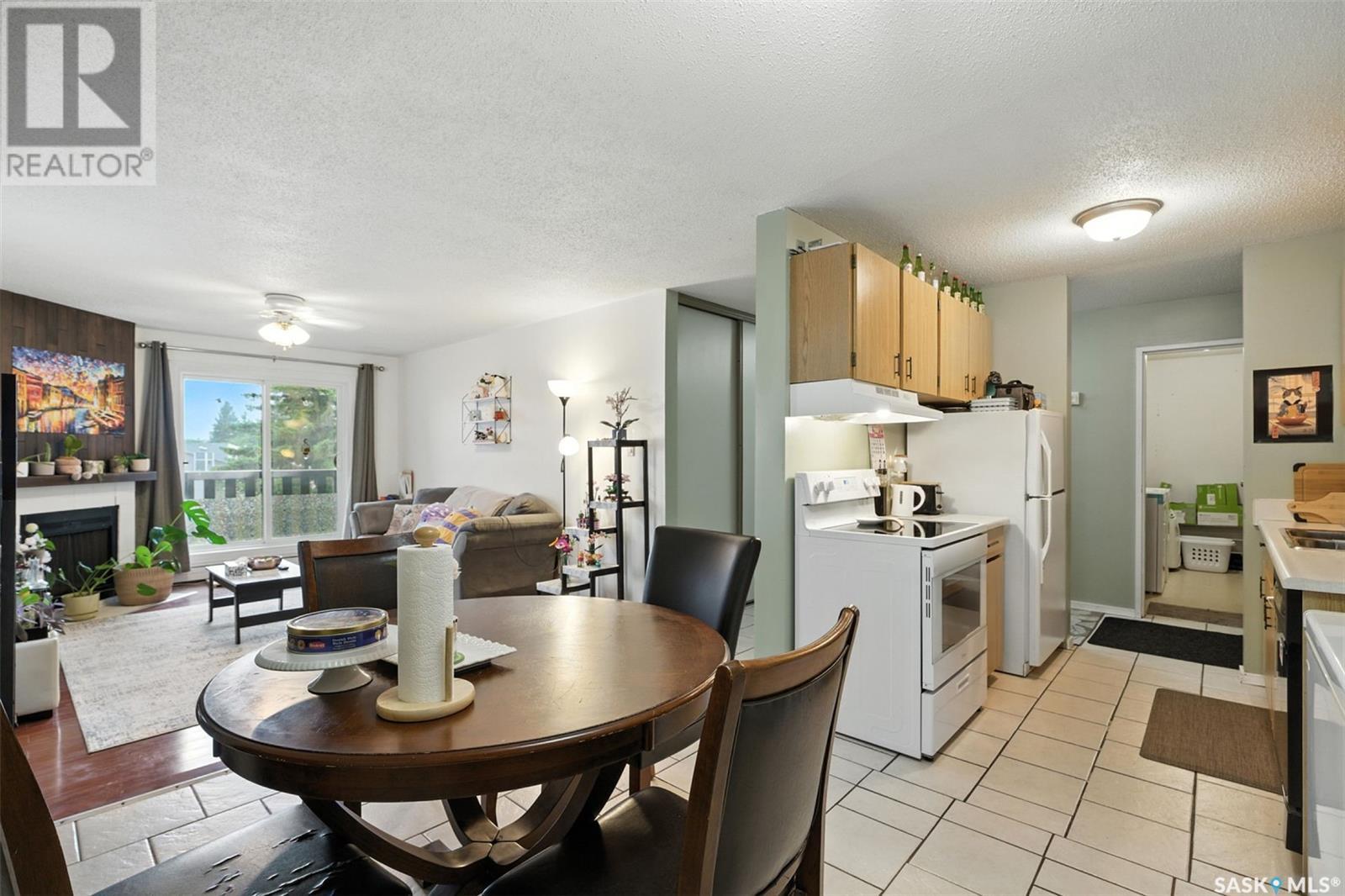 1237 425 115th Street E