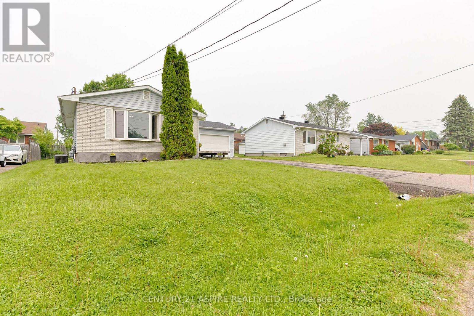 123 Ellis Avenue