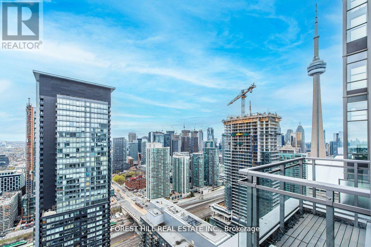 Ph 01 15 Fort York Boulevard