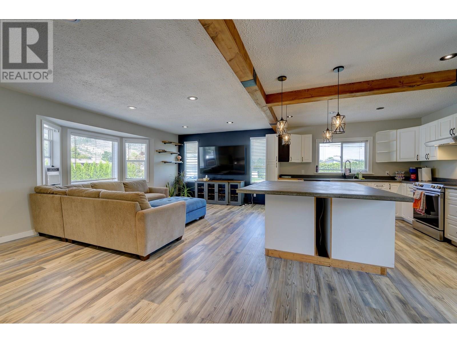2505 Sandalwood Drive