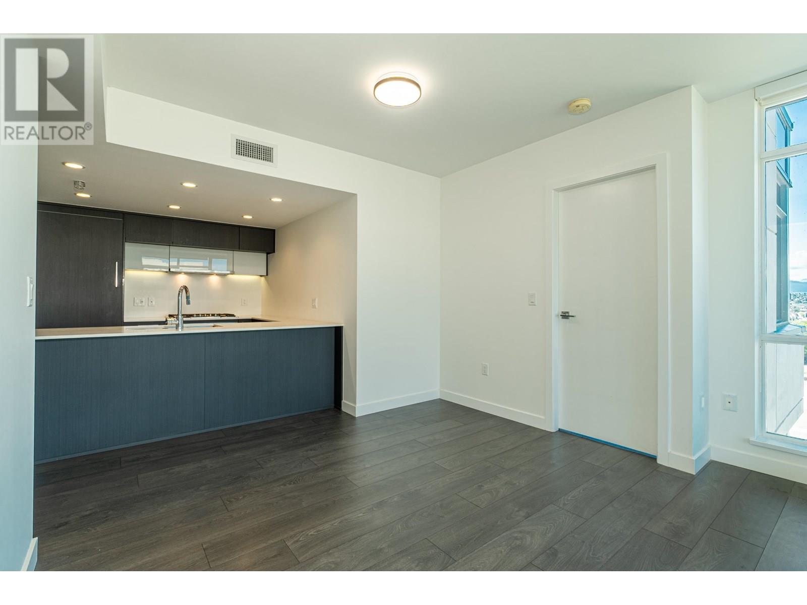 1511 5580 No 3 Road