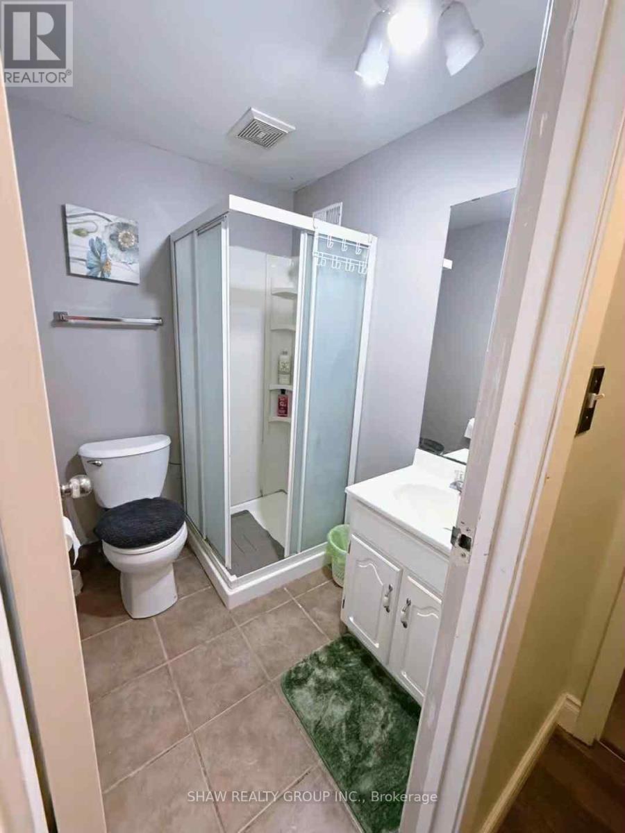 4 445 Pioneer Drive