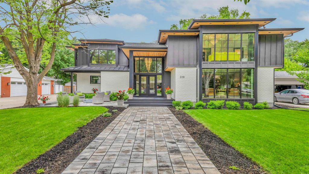 310 Bower Boulevard