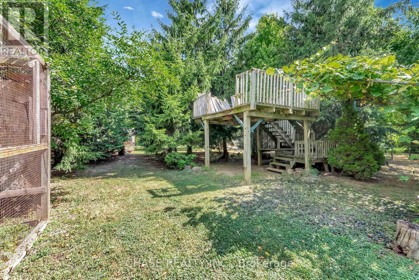 317 Highland Road W
