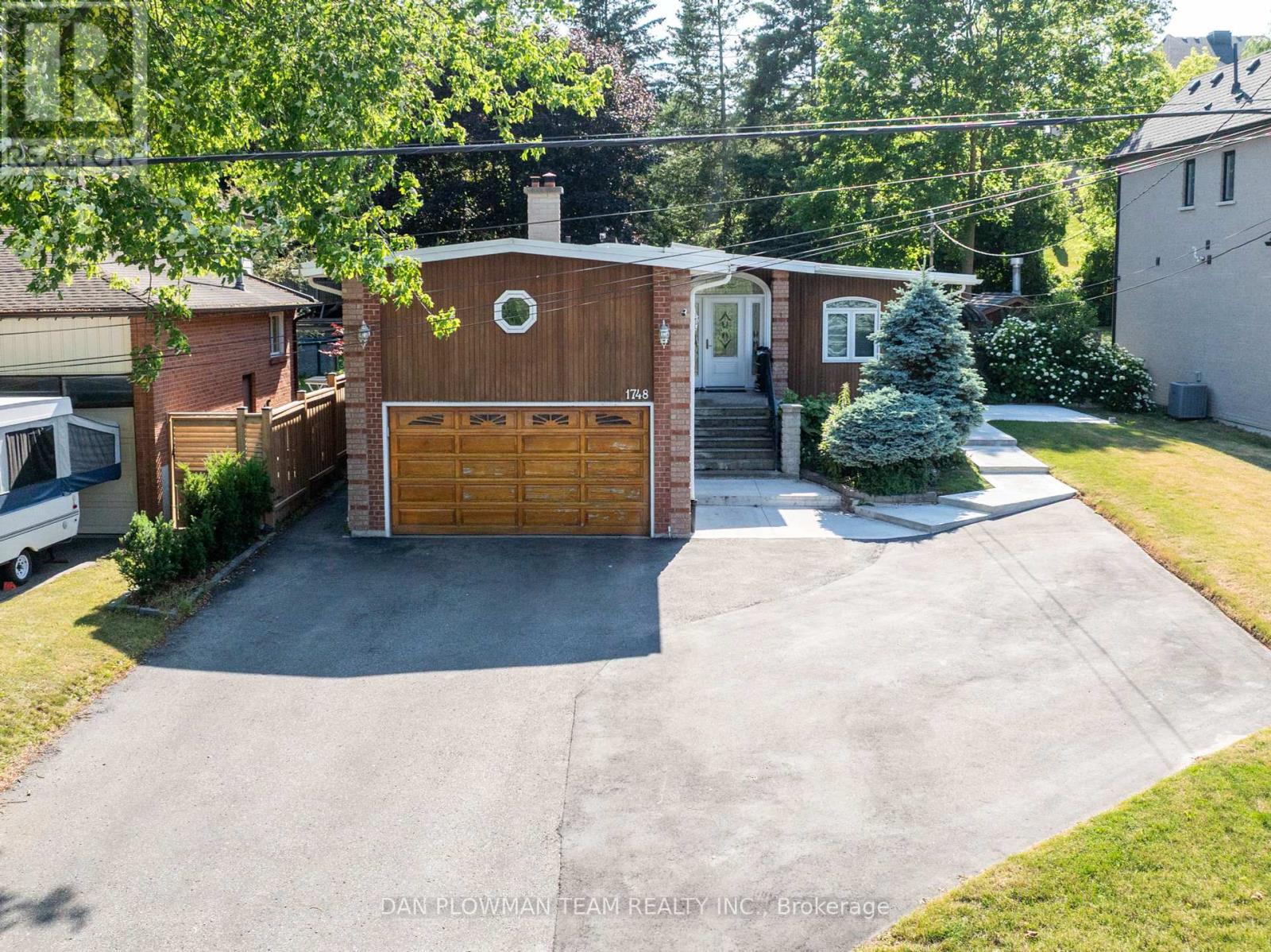 1748 Fairport Road