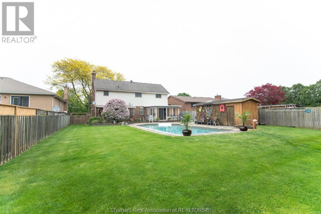 30 Orangewood Boulevard
