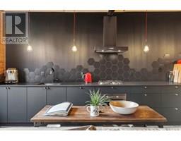 314 55 E Cordova Street, Image 3