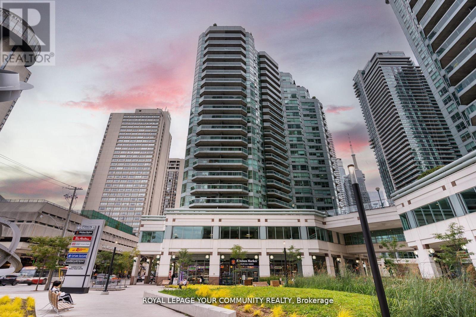 2402 10 Queens Quay W