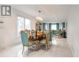 Family room - 60 Maple Way, East Gwillimbury, ON L0G1V0 Photo 5