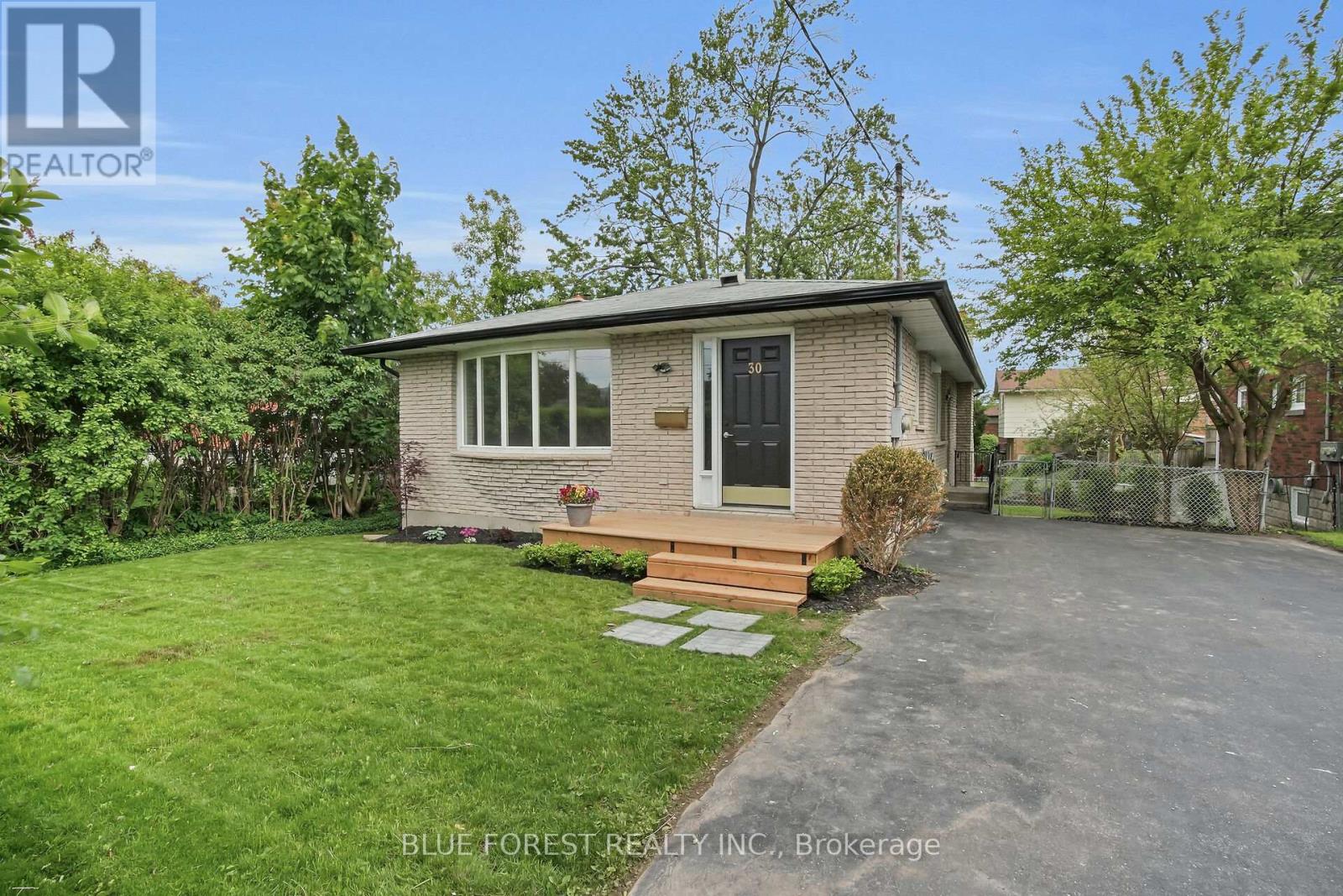 30 Baseline Road E