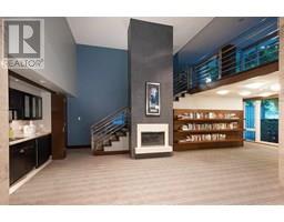 704 499 Broughton Street, Image 2