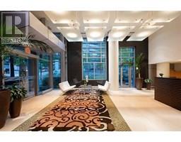 704 499 Broughton Street, Image 3