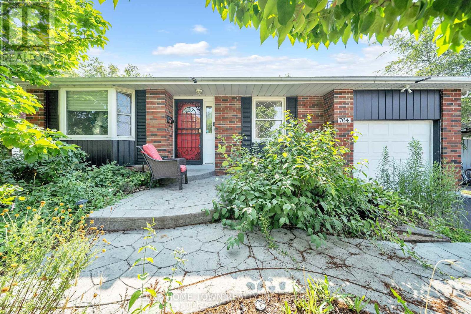 764 Hillcrest Road