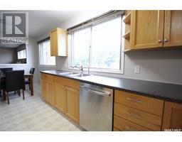 Bedroom - 530 3rd Avenue, Esterhazy, SK S0A0X0 Photo 4