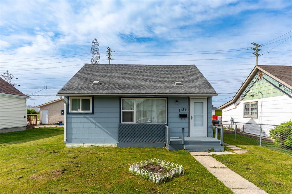 1188 Selkirk Avenue