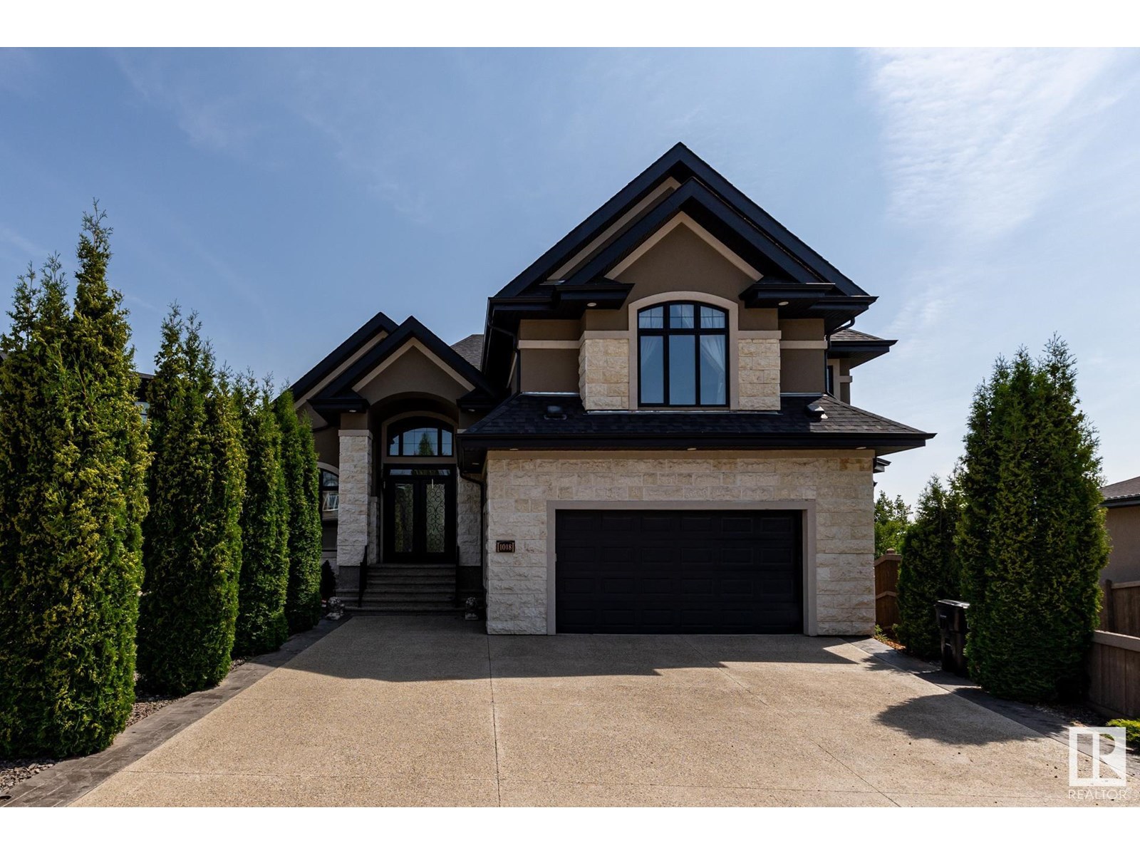 1018 Hollands Pt Nw
