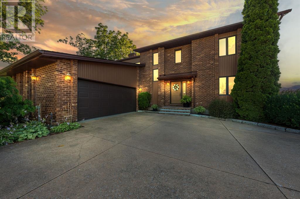 1031 St Clair Parkway