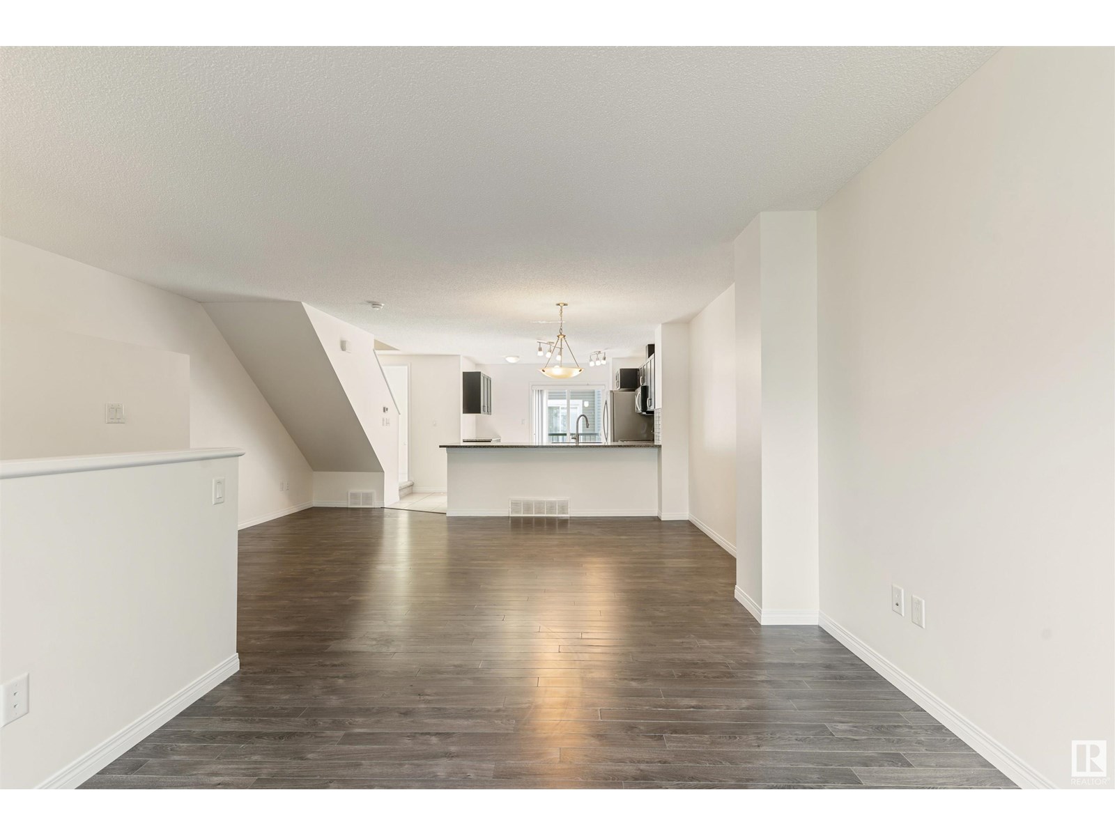 52 1030 Chappelle Bv Sw