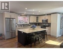 38549 Westway Avenue, Image 2