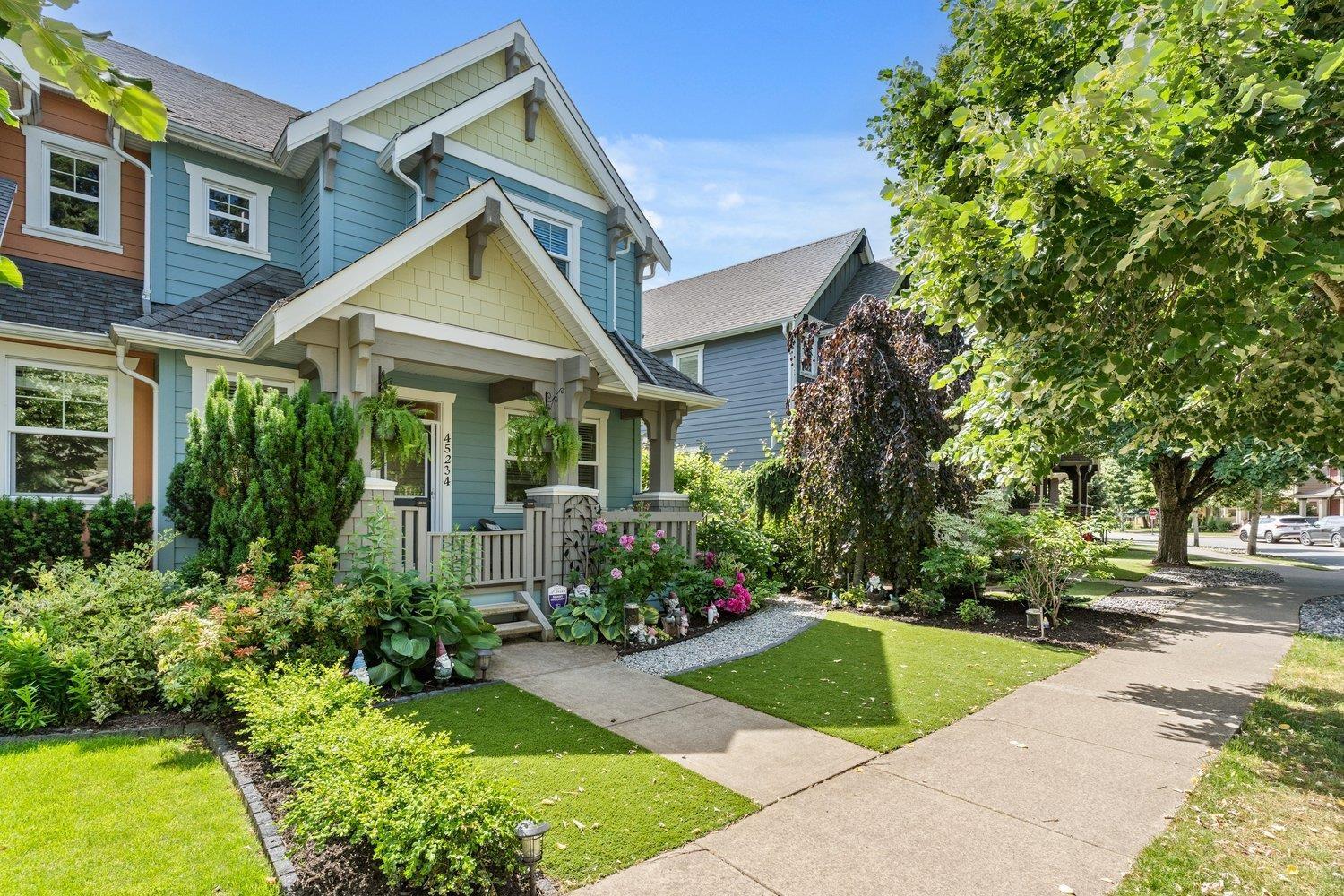 2 45234 Nicomen Crescent Garrison Crossing