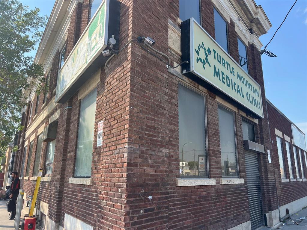 968 Main Street