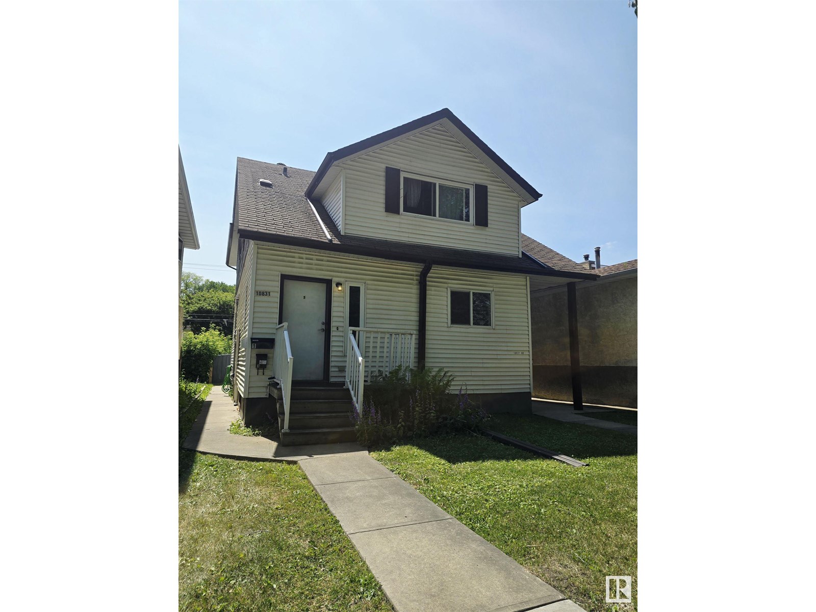 10831 80 Av Nw