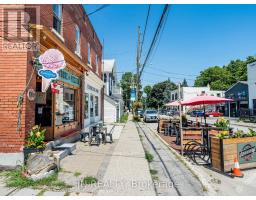 289 Main Street W, King, ON L0G1T0 Photo 2