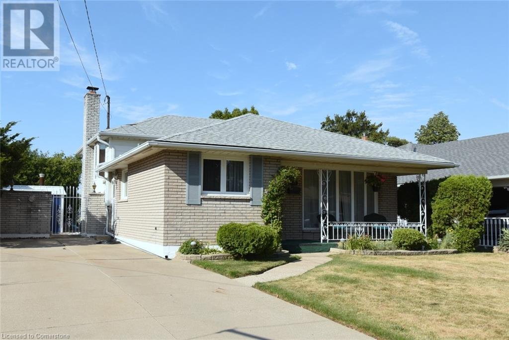 33 Dubarry Boulevard