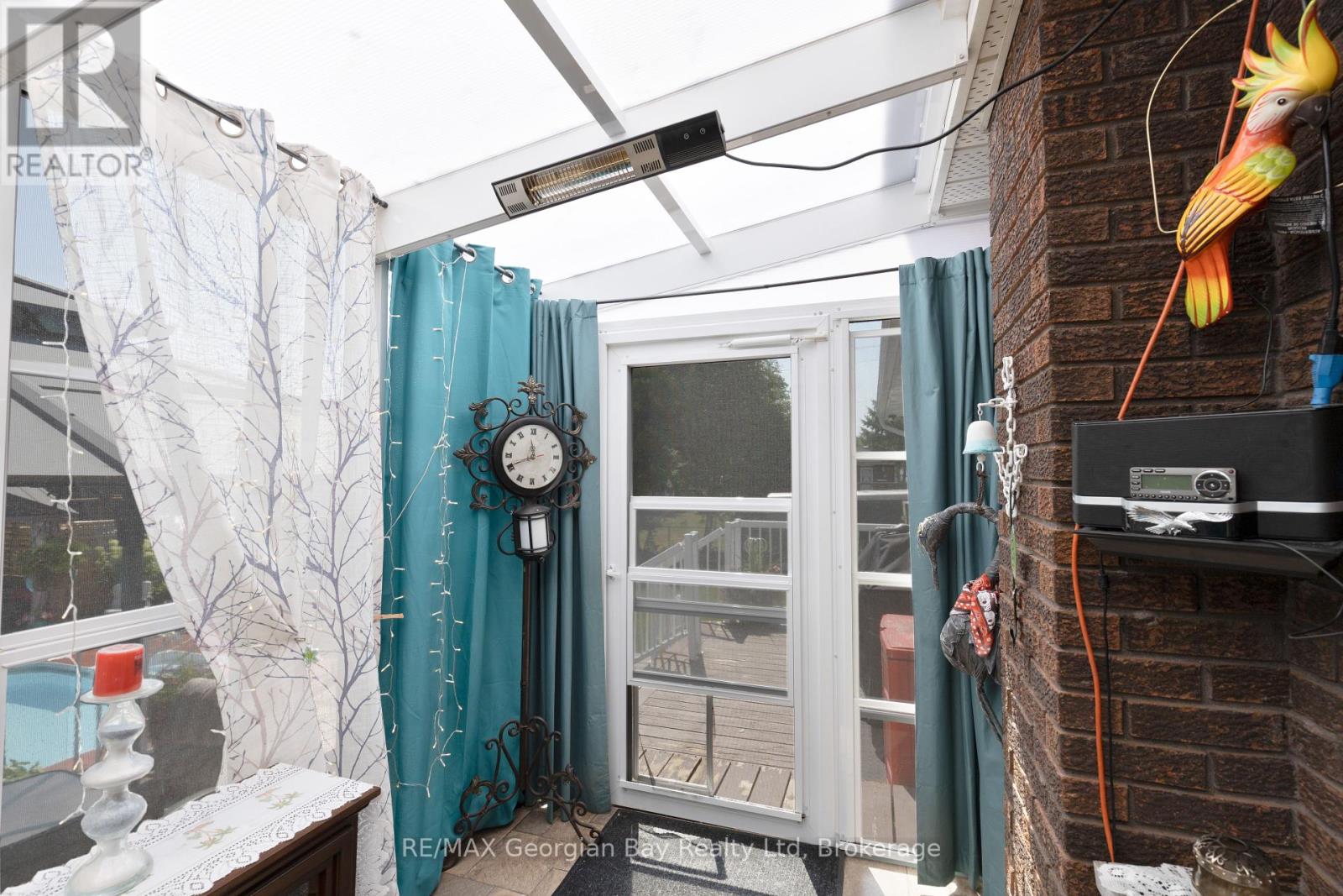 739 Simcoe Avenue