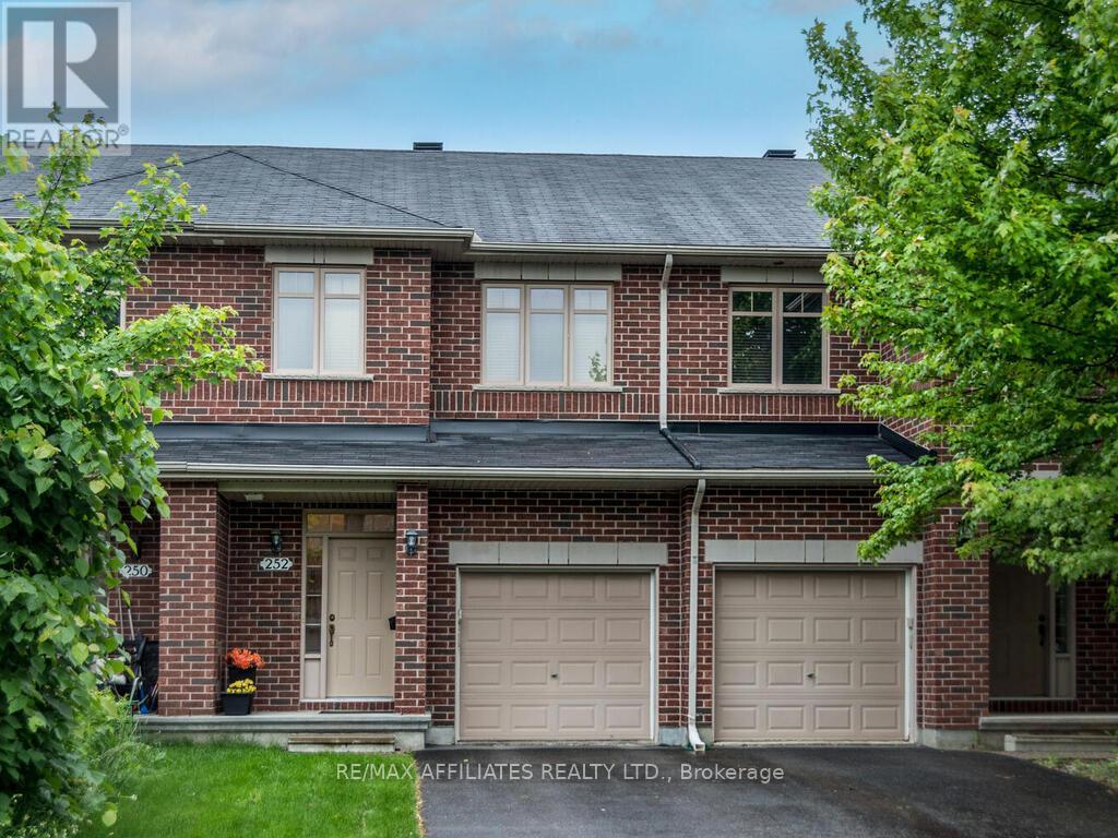 252 Badgeley Avenue