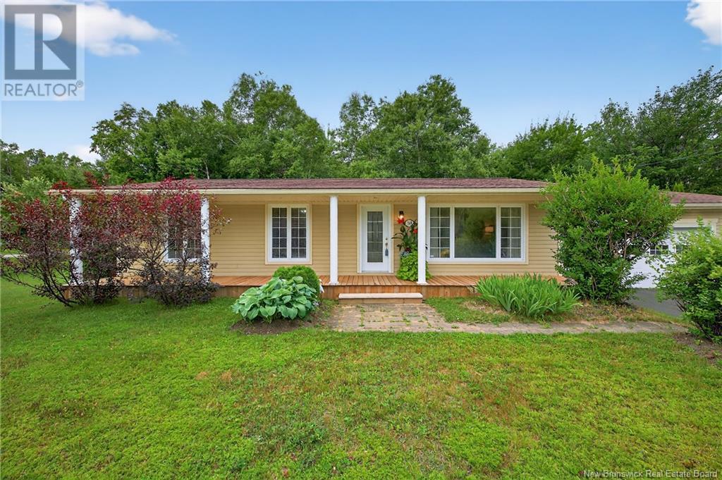 749 Rue Acadie