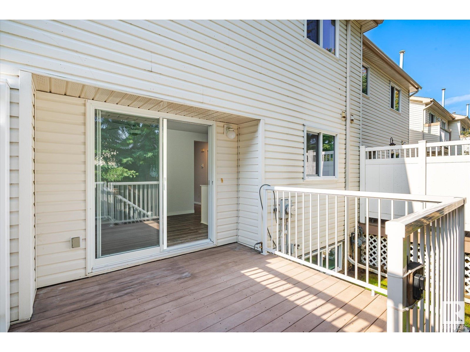 52 9630 176 St Nw