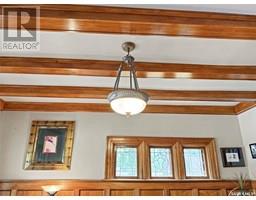 Living room - 735 Sidney Street E, Swift Current, SK S9H1T5 Photo 4