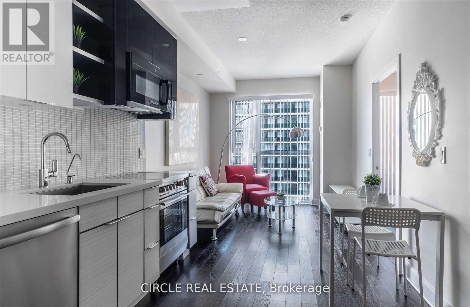 1806 33 Shore Breeze Drive