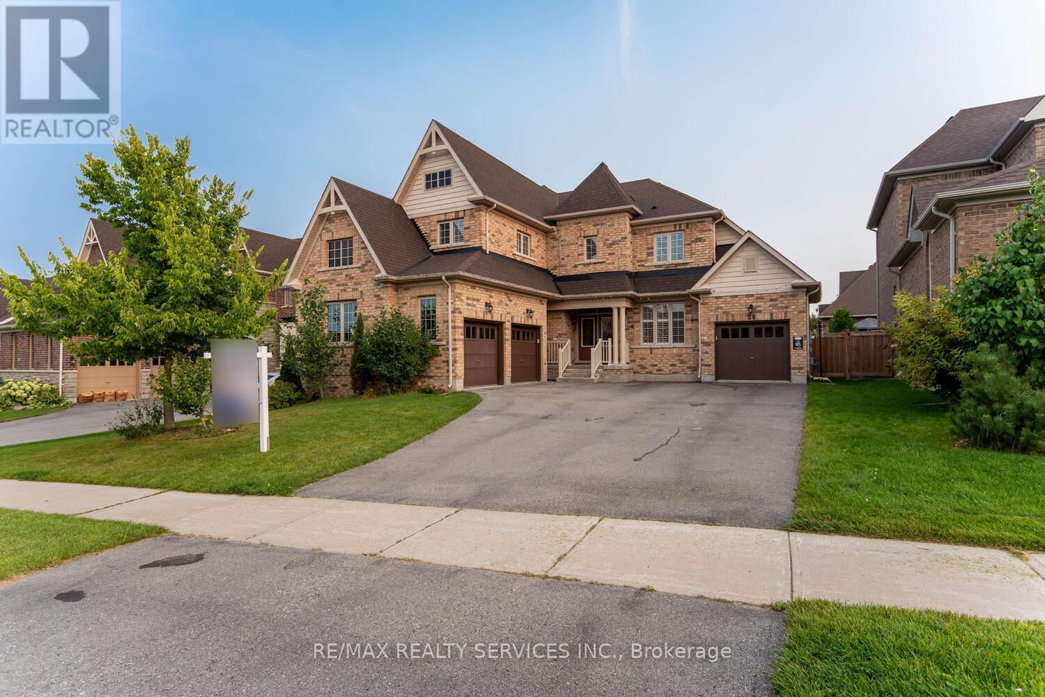 28 Stonegate Avenue