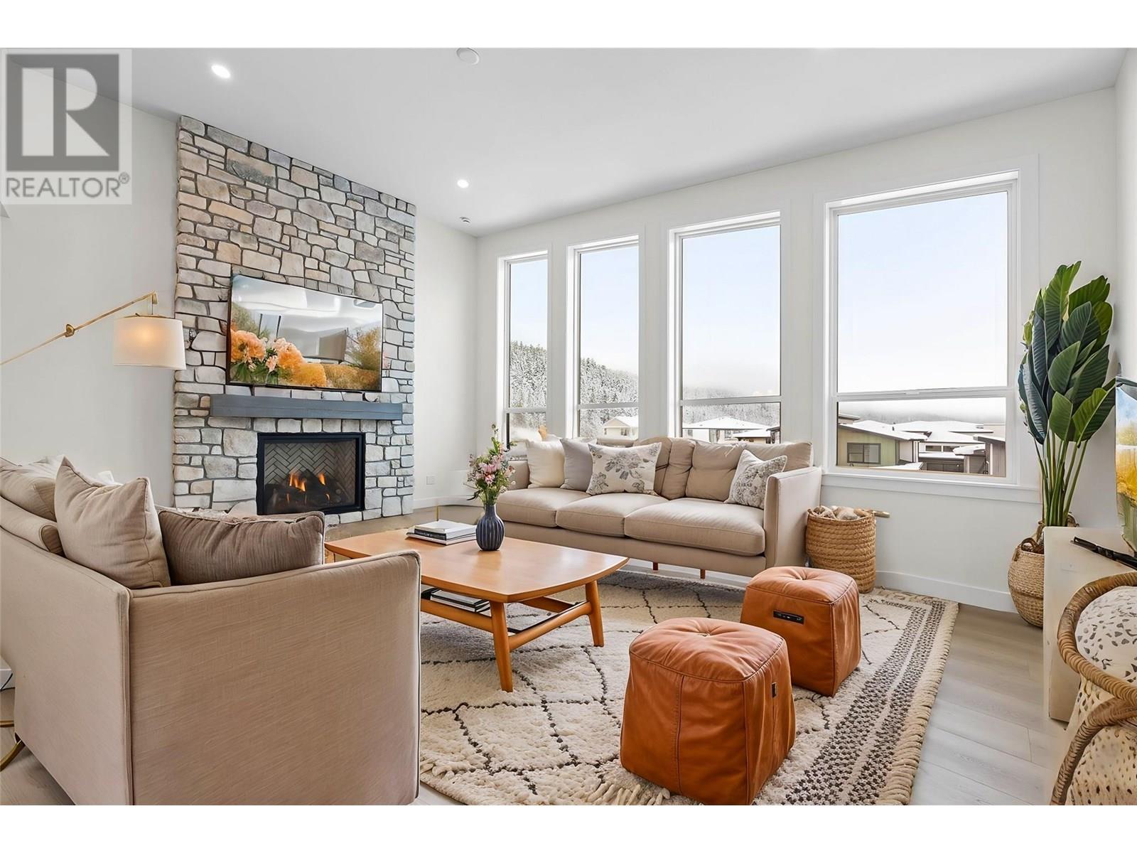 1294 Brechin Place