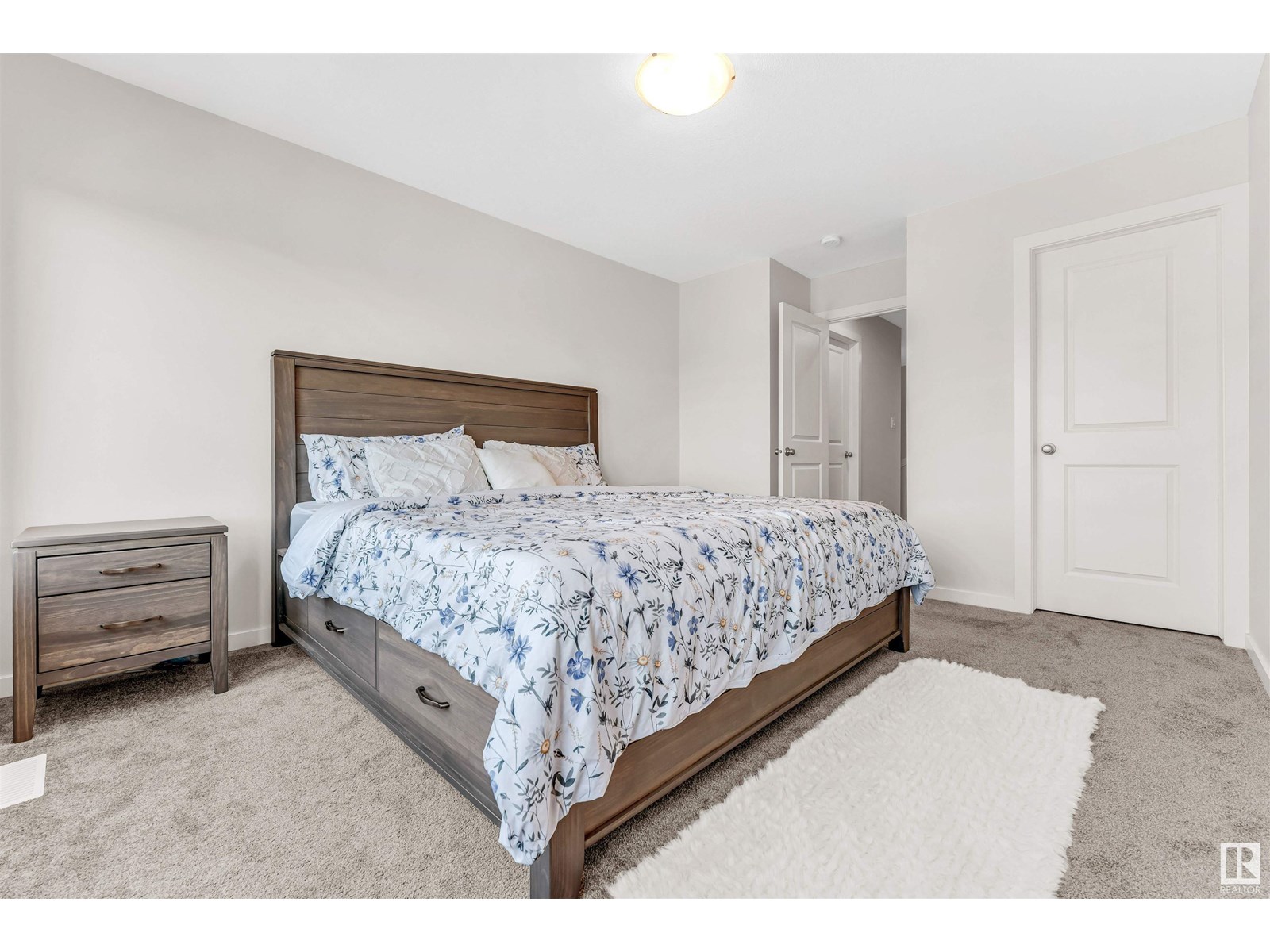 448 Roberts Cr