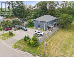 321 David Street, Gravenhurst, ON P1P1L9 Photo 2