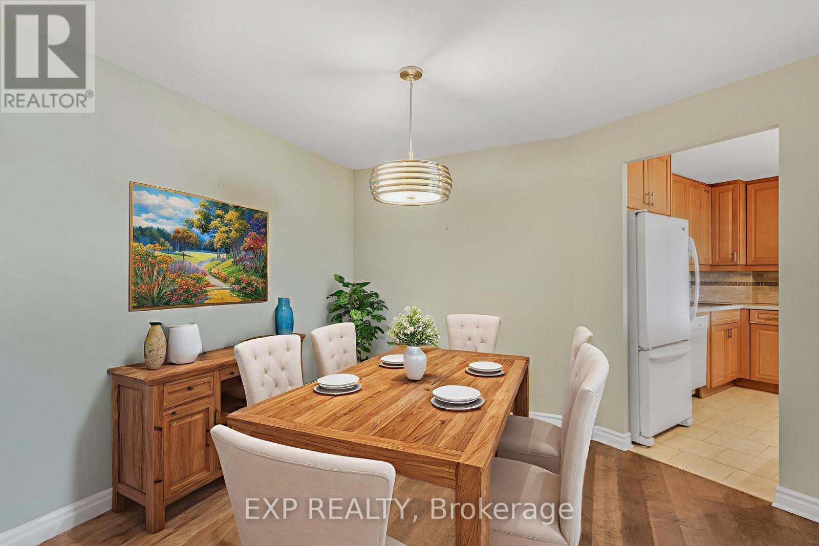 1501 1081 Ambleside Drive