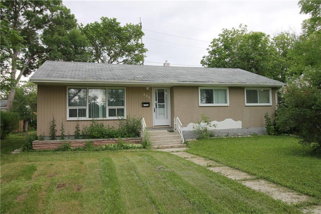 886 Lindsay Street
