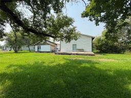 428 South Railway Avenue, Dunrea, MB R0K0S0 Photo 5