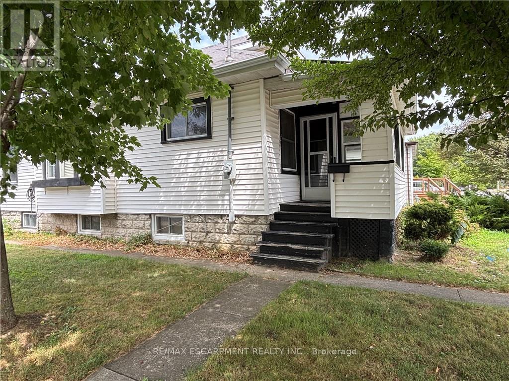 9 Grantham Avenue