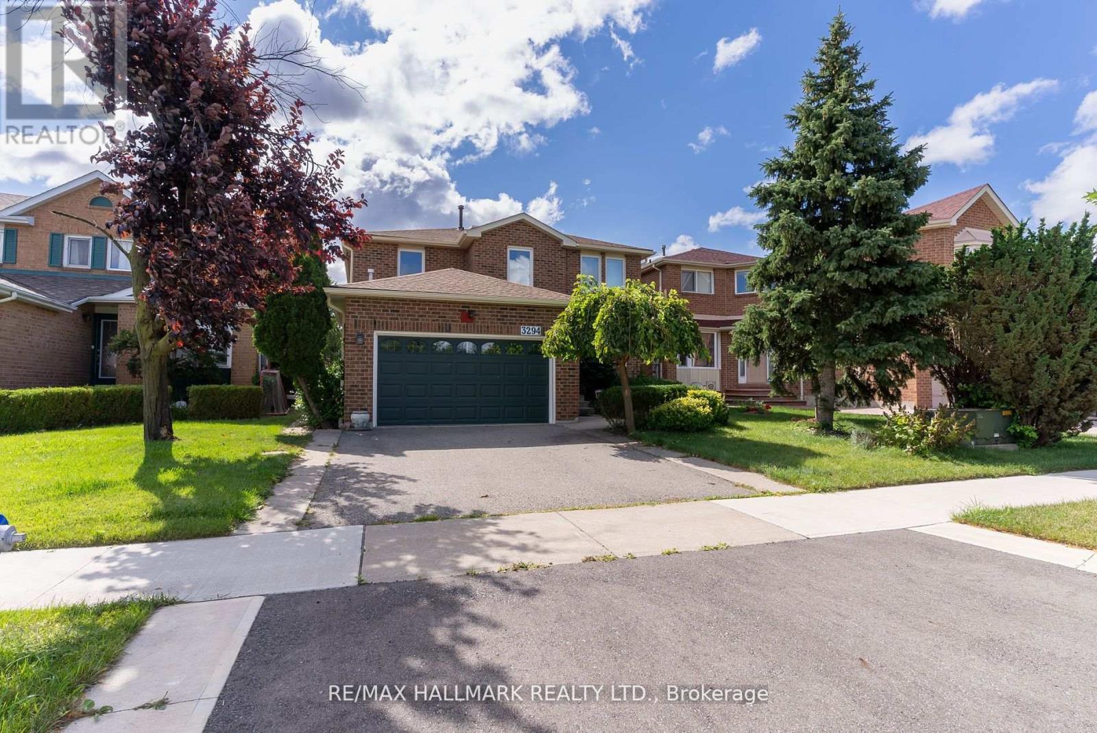 3294 Thorncrest Drive